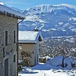 Country House La Querceta Di Marnacchia * Amandola