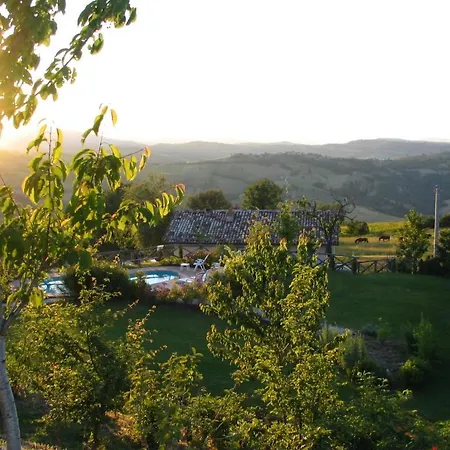 Country House La Querceta Di Marnacchia * Amandola