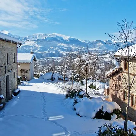 Country House La Querceta Di Marnacchia בית כפרי *